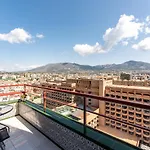 Malagasuite Skyviews Апартаменты *